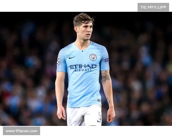 伯恩茅斯后卫塞内西完成73次长传，非门将球员中排名第一